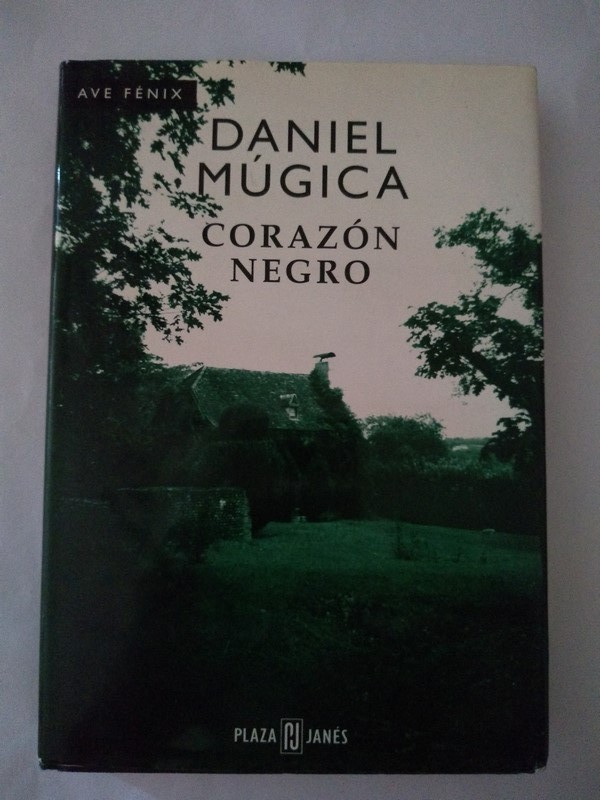 Escuchando Bajo mandato Expresión Corazon negro | Daniel Mugica | 8401385776 Libros de segunda mano baratos -  Libros Ambigú - Libros usados