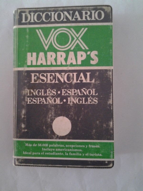 Diccionario esencial. Ingles – Español. Español – Ingles
