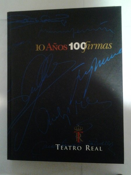 10 Años, 100 firmas