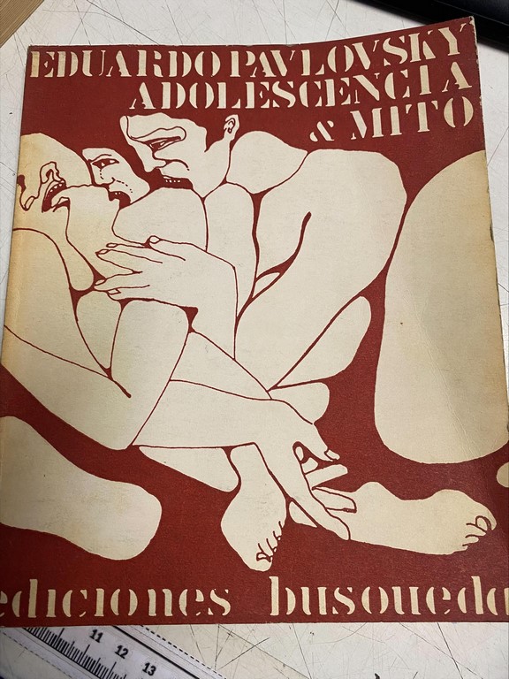 ADOLESCENCIA Y MITO.