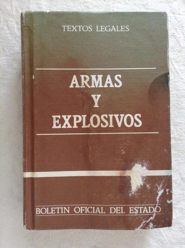 Armas y explosivos