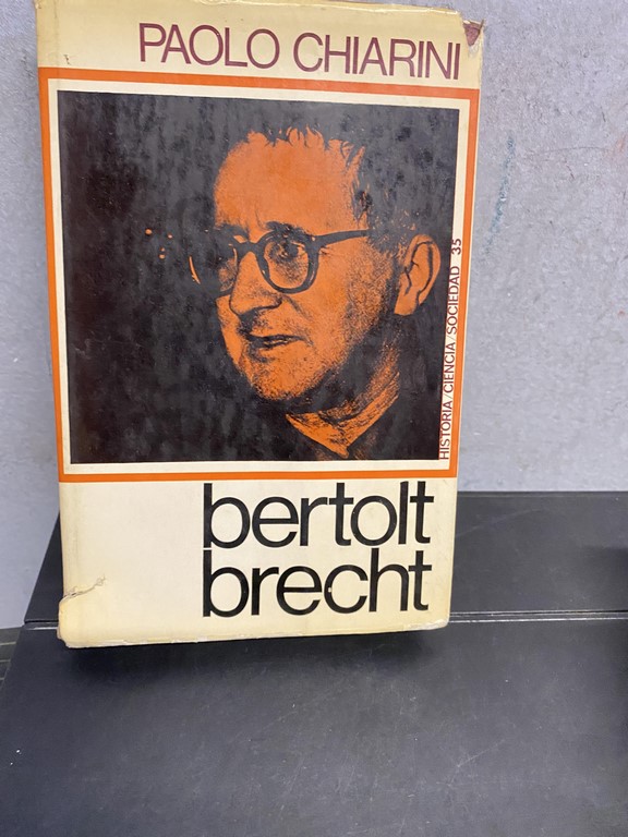 BERTOLT BRECHT.