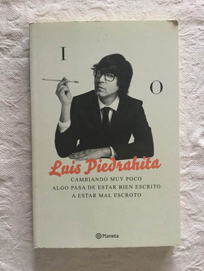 Cambiando muy poco, algo pasa de estar bien escrito a estar mal escrito