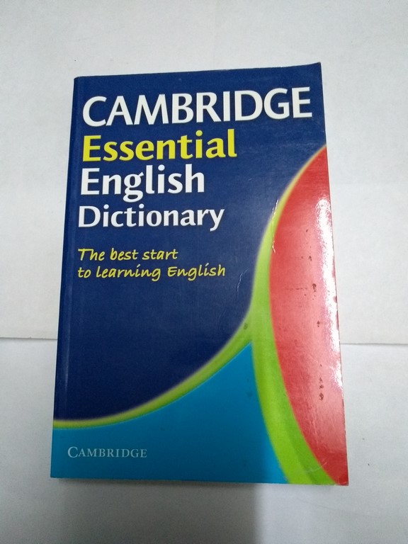 Cambridge Essential English Dictionary