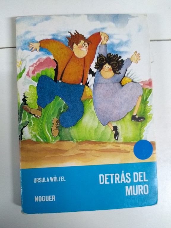 Detrás del muro