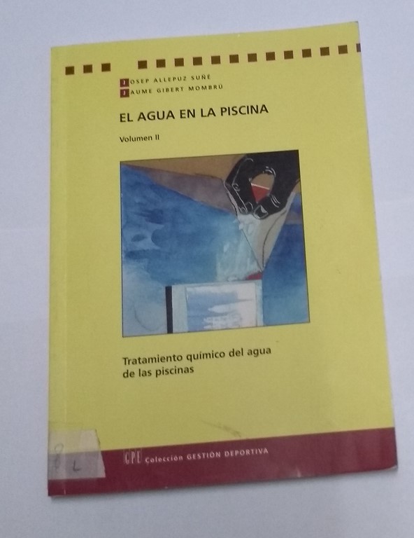 El agua en la piscina, II