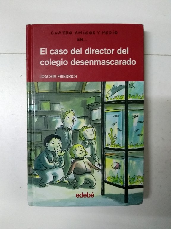 El caso del director del colegio desenmascarado