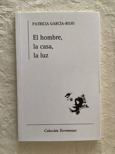 El hombre, la casa, la luz