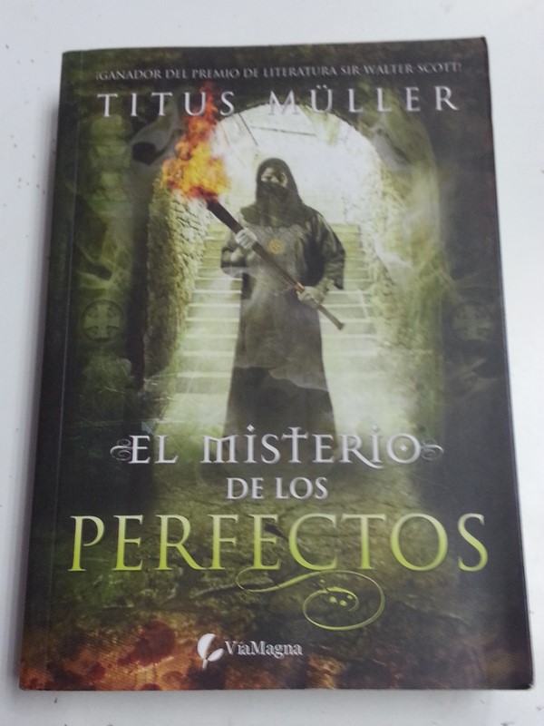 El Misterio de los Perfectos
