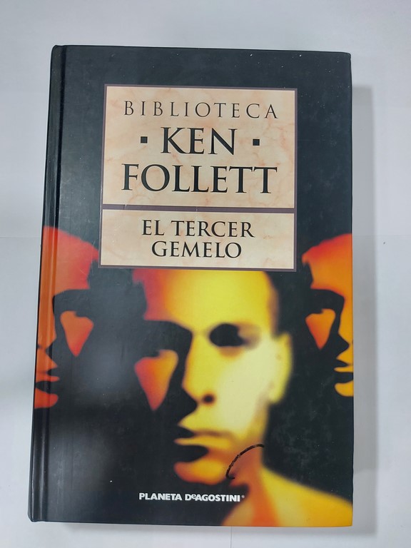 El tercer gemelo
