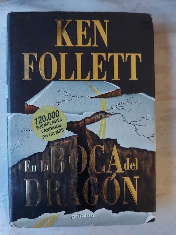 En la boca del Dragón