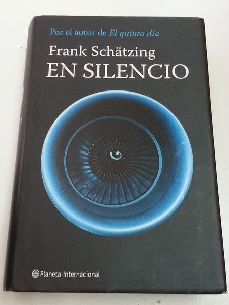 En Silencio