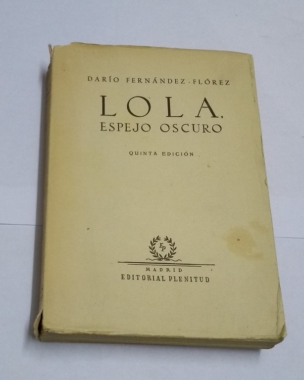 Lola, espejo oscuro