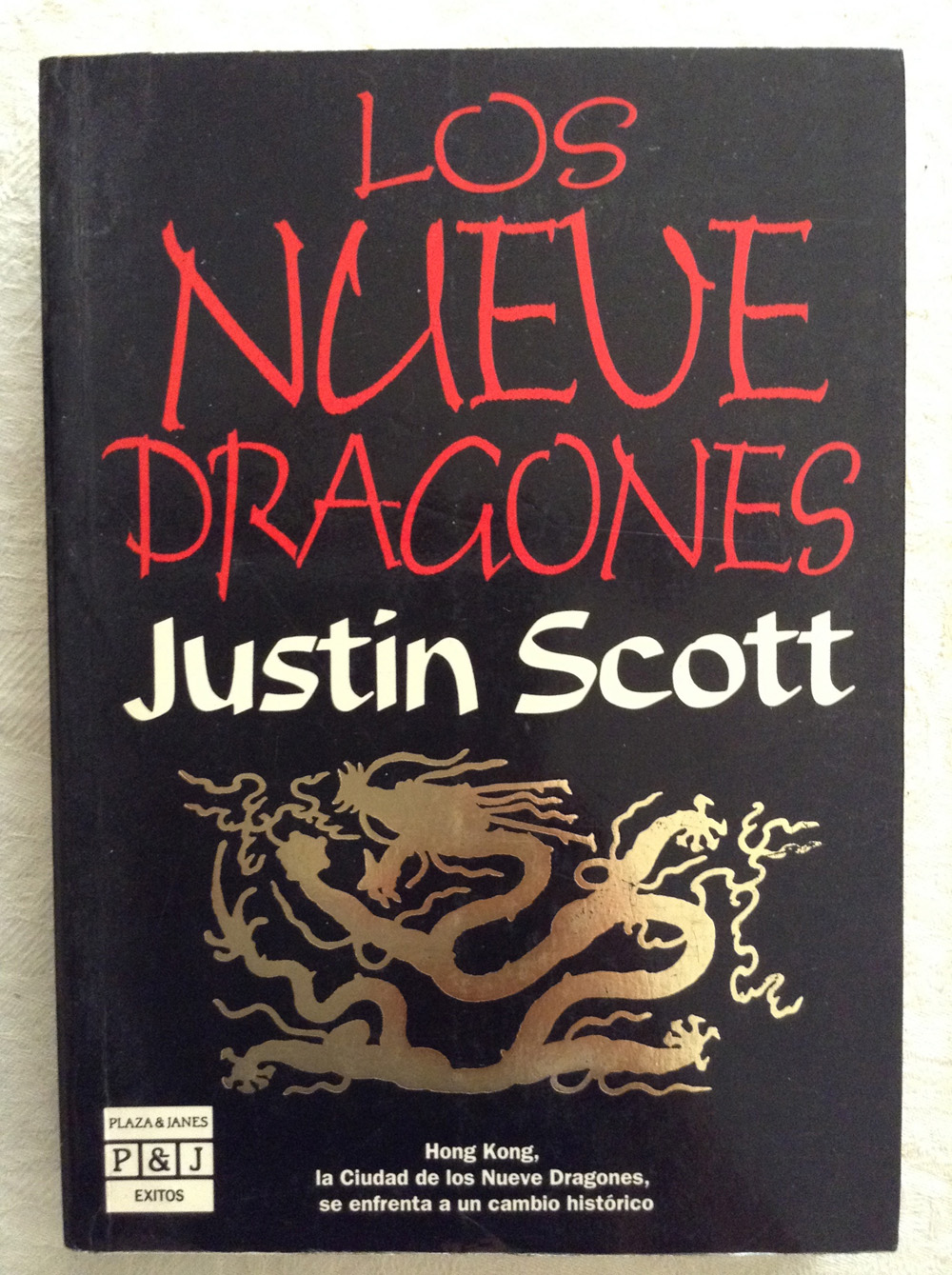 Los nueve dragones