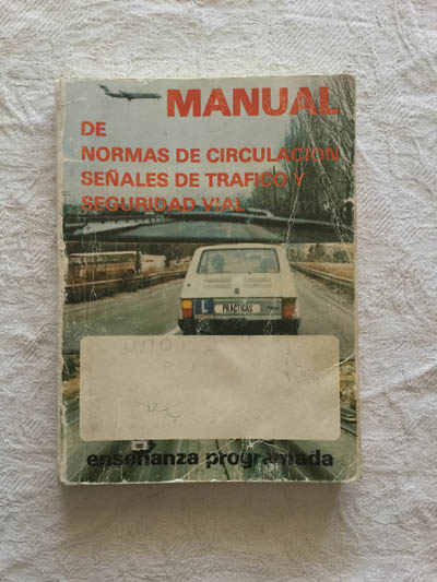 Manual de normas de circulación, señales de trafico y seguridad vial