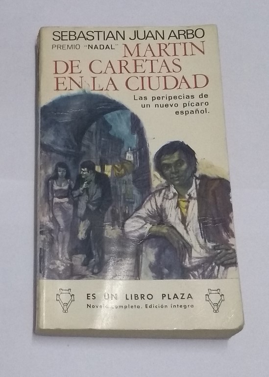 Martín de caretas en la ciudad