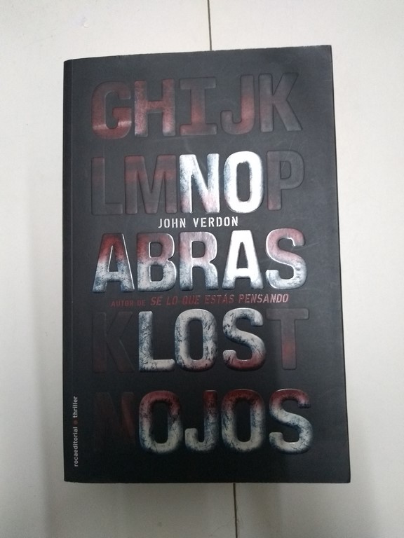 No abras los ojos