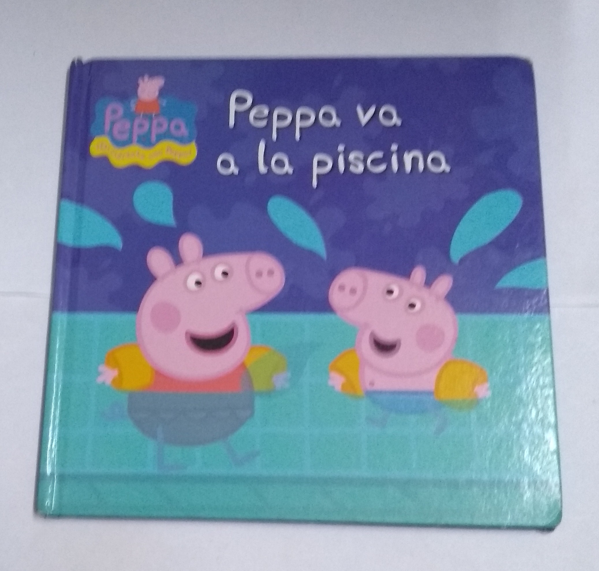 Pepa va a la piscina