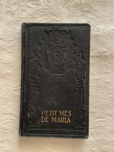 Petit Mes de María