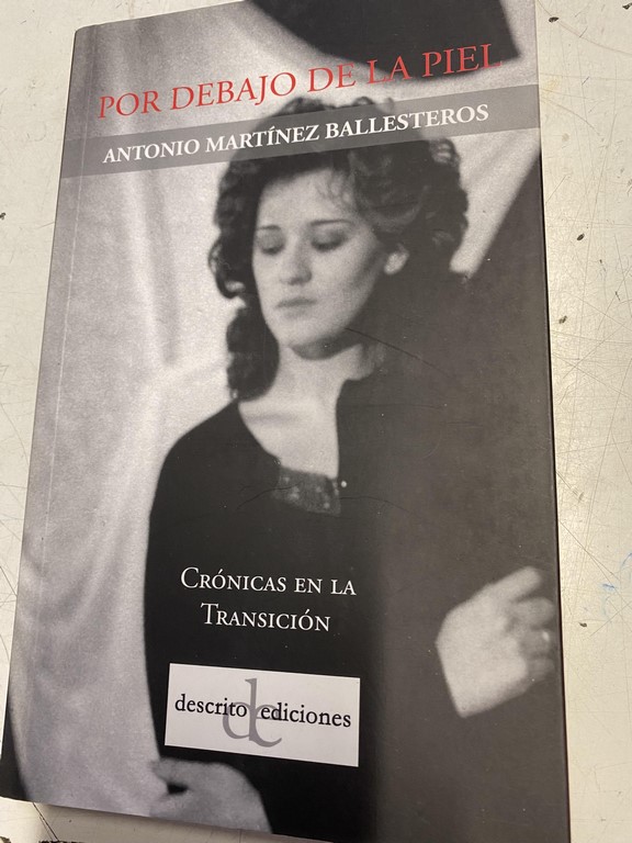POR DEBAJO DE LA PIEL.