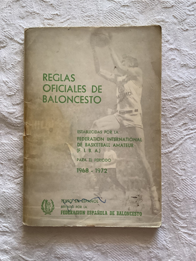 Reglas oficiales de baloncesto