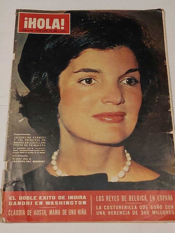 Revista ¡ HOLA !. Jacqueline Kennedy y los principes de monaco