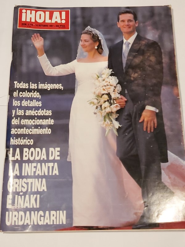 Revista ¡ HOLA !. La boda de la Infanta Cristina e Iñaki Urdangarin