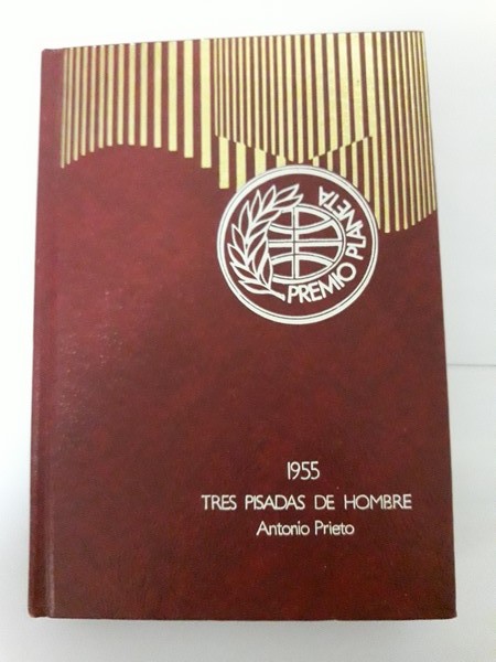 Tres pisadas de hombre.