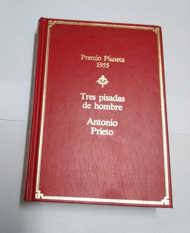 Tres pisadas de hombre