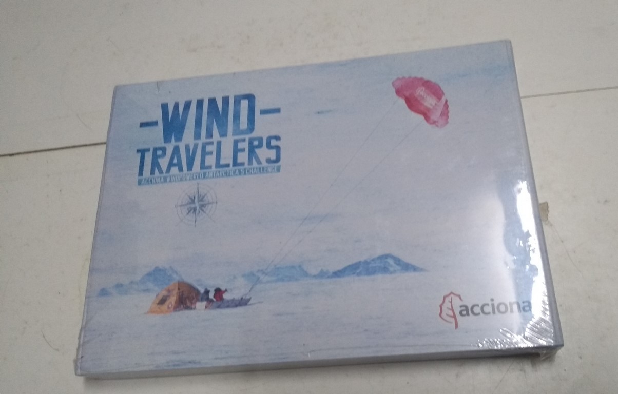 Wind-Travelers. Acciona Winopowered Antarctica's Challenge